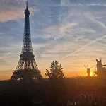 Tour Eiffel Luxury