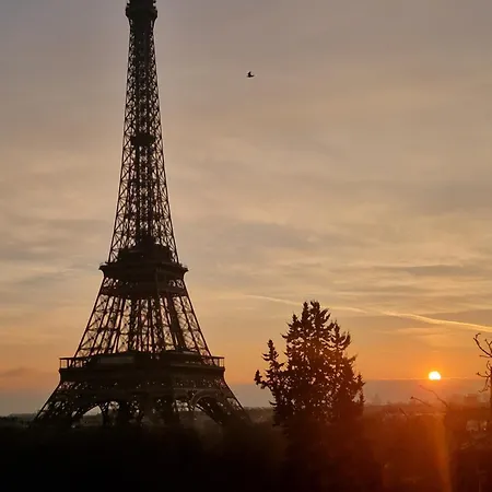 Tour Eiffel Luxury Appartamento