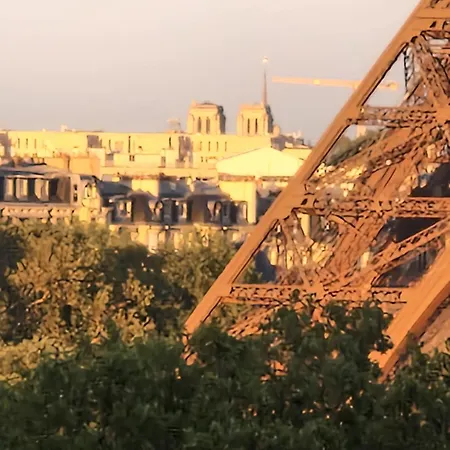 Tour Eiffel Luxury Appartamento *